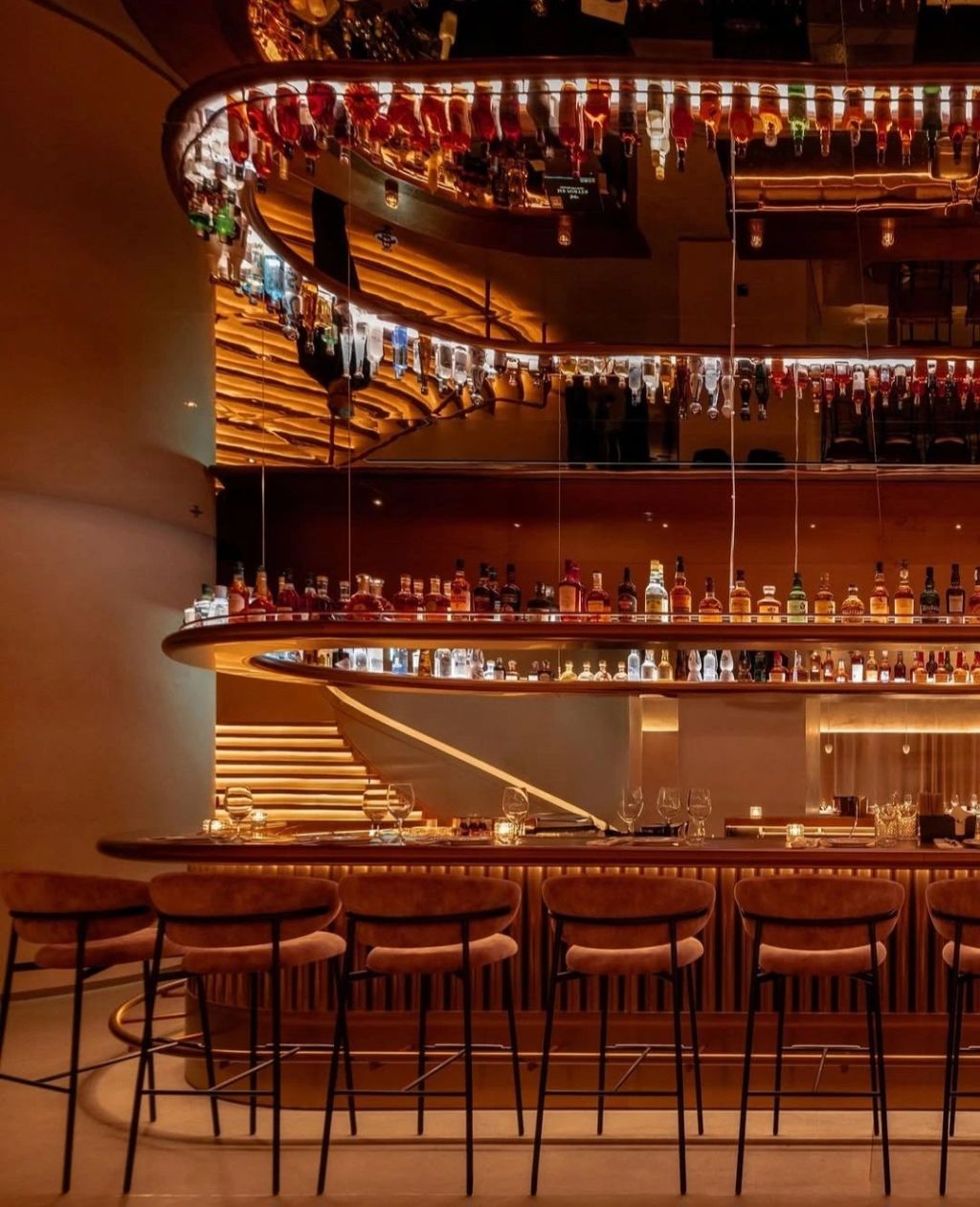 MR PORTER Steakhouse: A Fusion of Modern Dining in Park&nbsp;Lane